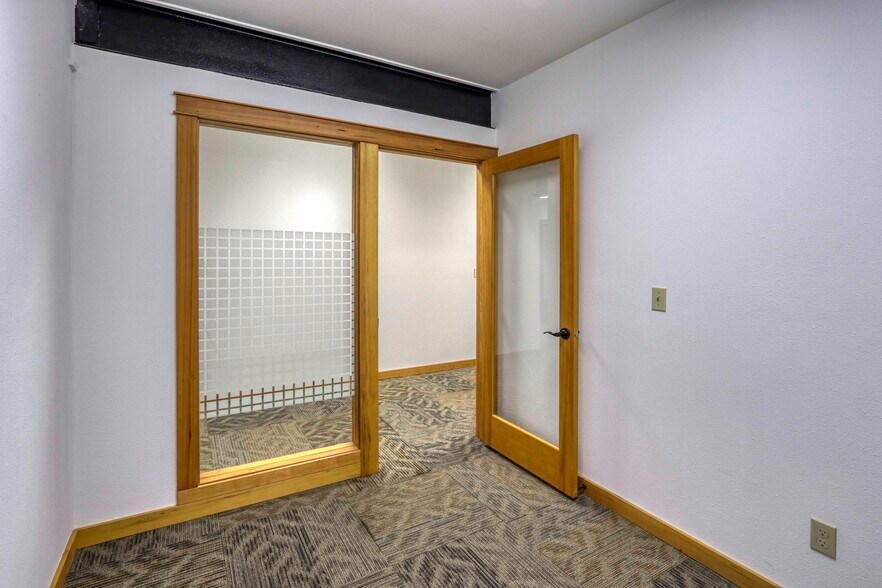 More Photos Of 316 N 2nd Ave, Sandpoint Office For Lease
