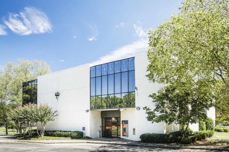 More Photos Of 500 E Elm St, Rockmart Office Residential For Lease