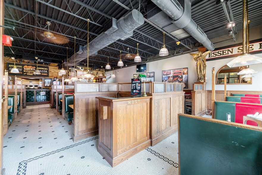 More Photos Of 5115 Main St, Downers Grove Restaurant For Lease