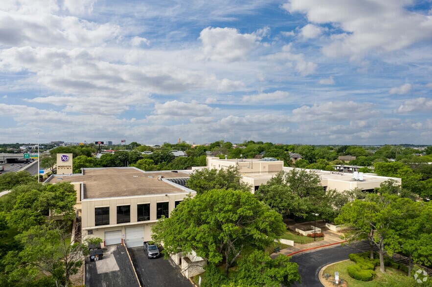 More Photos Of 2100 S Interstate 35 S, Austin Office For Lease