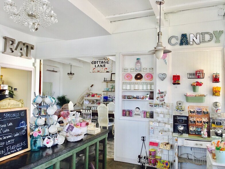 More Photos Of 301 N San Marino Ave, San Gabriel Freestanding For Lease