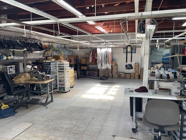 More Photos Of 16549 E 14th St, San Leandro Manufacturing For Sale