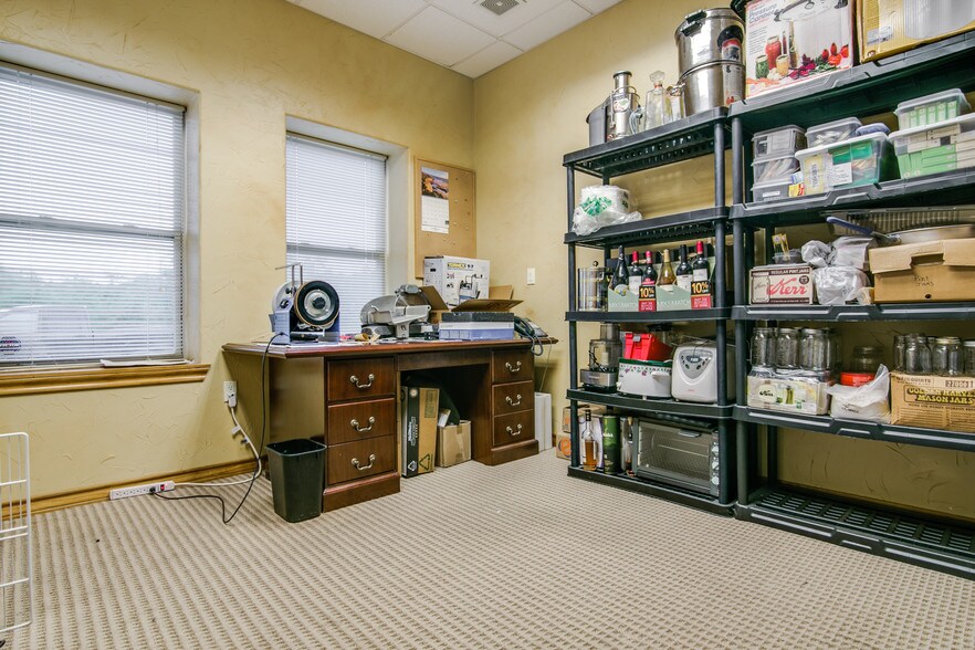 More Photos Of 4132 Interstate 30 W, Caddo Mills Coworking Space