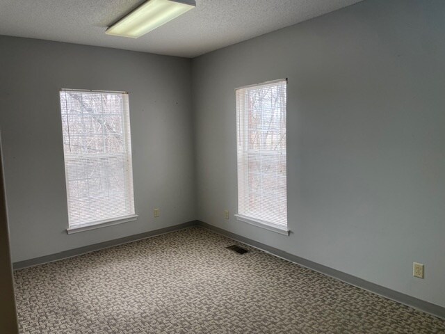 More Photos Of 2503 Wilma Rudolph Blvd, Clarksville Office For Sale