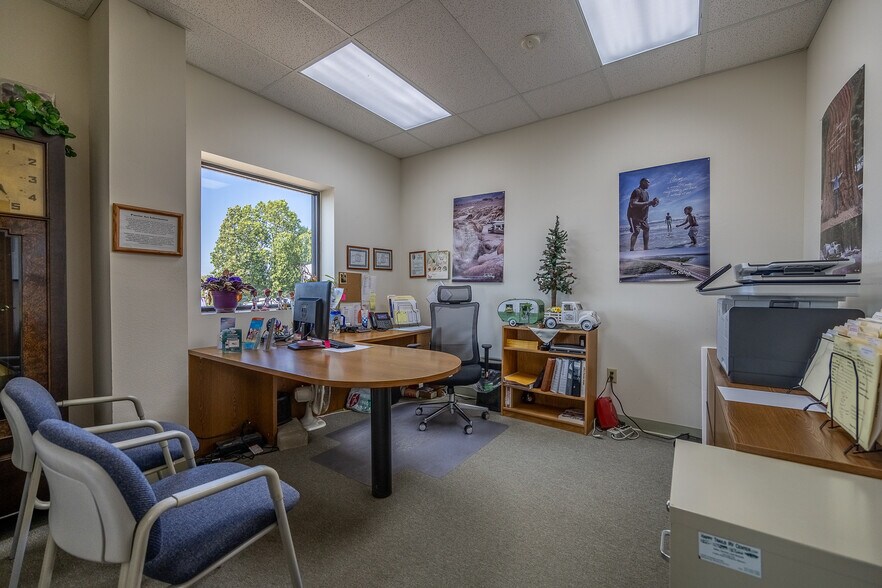 More Photos Of 18256 Campground Rd, Phillipsburg Auto Dealership For Sale