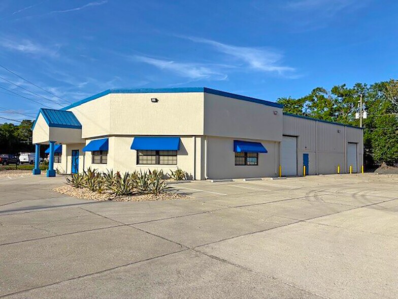 More Photos Of 30 Keyes Ct, Sanford Light Manufacturing For Sale