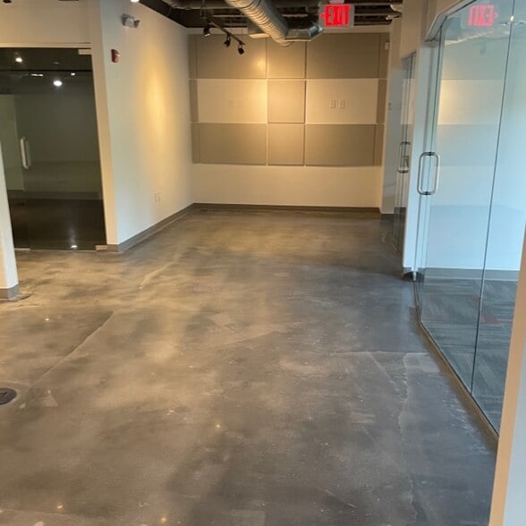 More Photos Of 444 W New England Ave, Winter Park Office For Lease