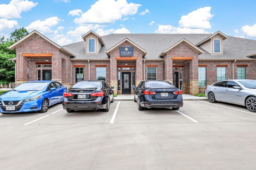 More Photos Of 3909 Long Prairie Rd, Flower Mound Medical For Lease