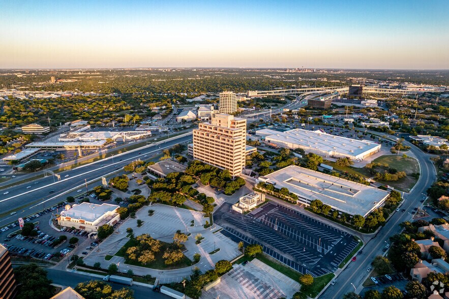More Photos Of 8000 IH-10 W, San Antonio Unknown For Lease