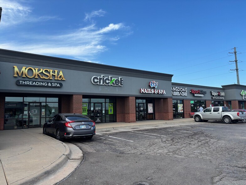 More Photos Of 11333 E Kellogg Dr, Wichita General Retail For Lease