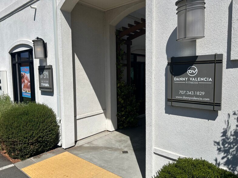 More Photos Of 18590-18594 Sonoma Hwy, Sonoma Storefront Retail Residential For Sale