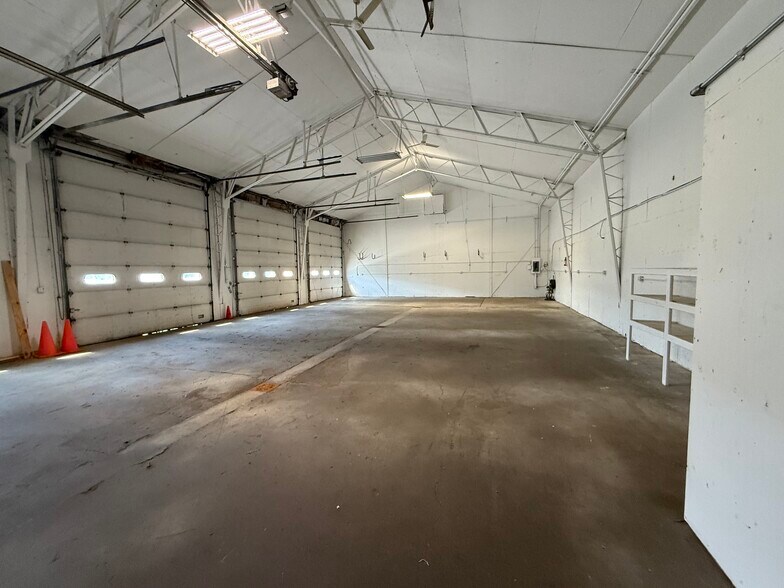 More Photos Of 369 Big Bay Rd, Queensbury Flex For Lease