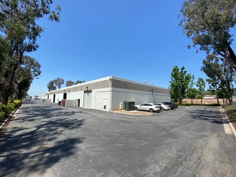 More Photos Of 950 W Central Ave, Brea Manufacturing For Sale