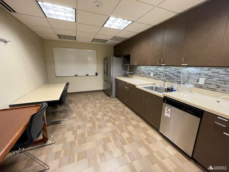 More Photos Of 1520 E Mulberry St, Fort Collins Office For Sale