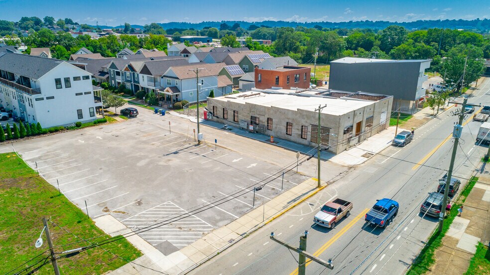 More Photos Of 615 E Main St, Chattanooga General Retail For Lease