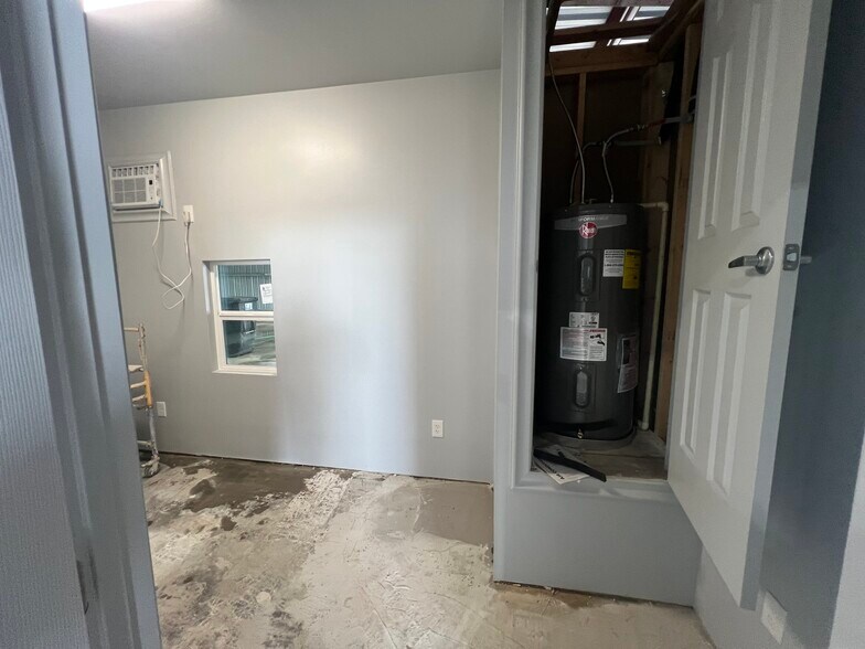 More Photos Of 6229 Dixie Dr, Houston Warehouse For Sale