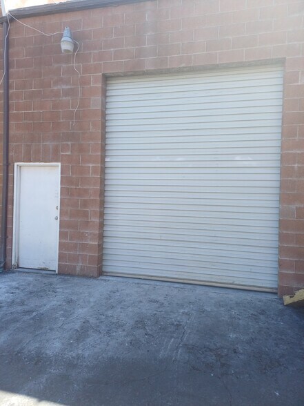 More Photos Of 1590 Foothill Dr, Boulder City Light Distribution For Sale