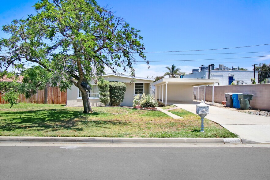 More Photos Of 3879 Dykes Ln, Riverside Apartments For Sale