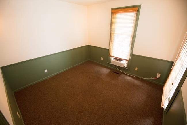 More Photos Of 1318 SW 12th Ave, Portland Office For Sale