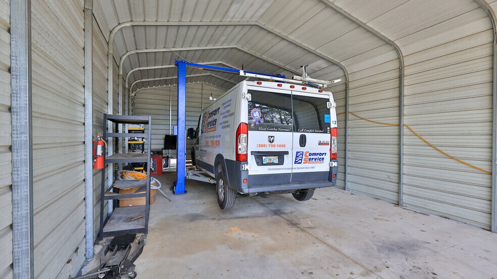 More Photos Of 2390 E International Speedway Blvd, Deland Freestanding For Lease