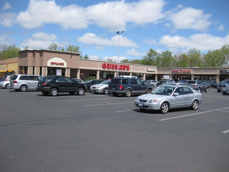 More Photos Of 38-40 Tunxis Ave, Bloomfield Unknown For Lease