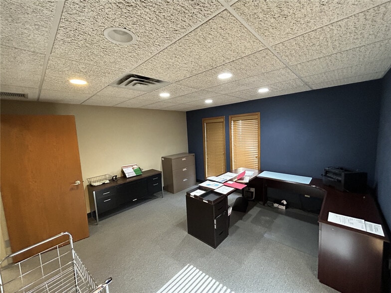 More Photos Of 9301 Calumet Ave, Munster Office Residential For Lease