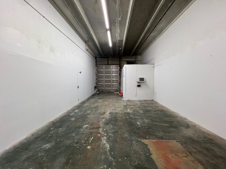 More Photos Of 8254 Bama Ln, West Palm Beach Warehouse For Lease