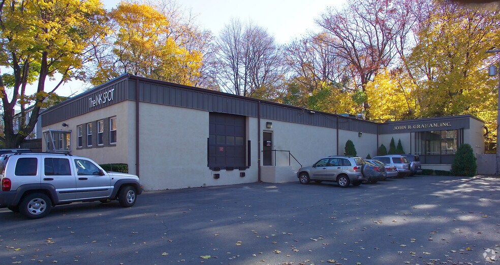 Primary Photo Of 40 Oval Rd, Quincy Office For Lease