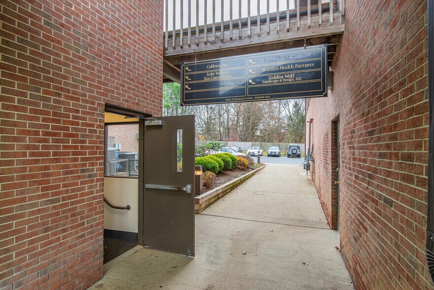 More Photos Of 59 E Mill Rd, Long Valley Office For Sale