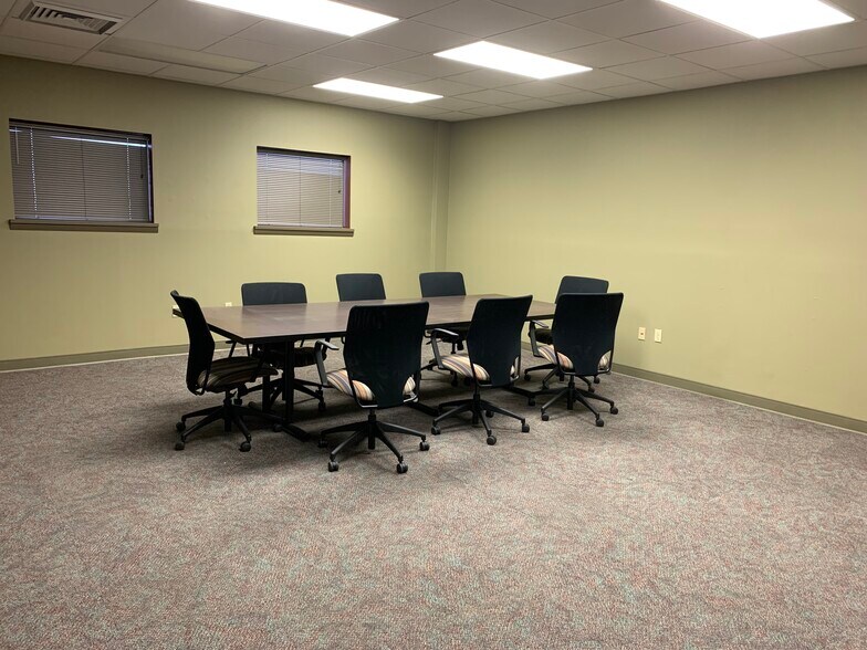 More Photos Of 4419 Ardmore Ave, Fort Wayne Office For Lease