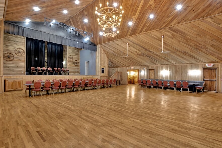 More Photos Of 11845 US 41 St, Monteagle Trailer Camper Park For Sale