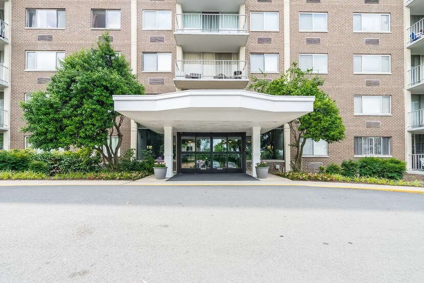 More Photos Of 2059 Huntington Ave, Alexandria Apartments For Lease