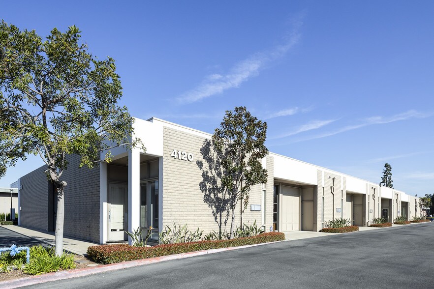 More Photos Of 4120 Birch St, Newport Beach Research And Development For Lease