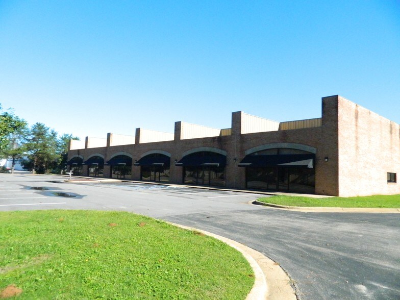 Primary Photo Of 2743-A Gunter Park Dr, Montgomery Flex For Lease