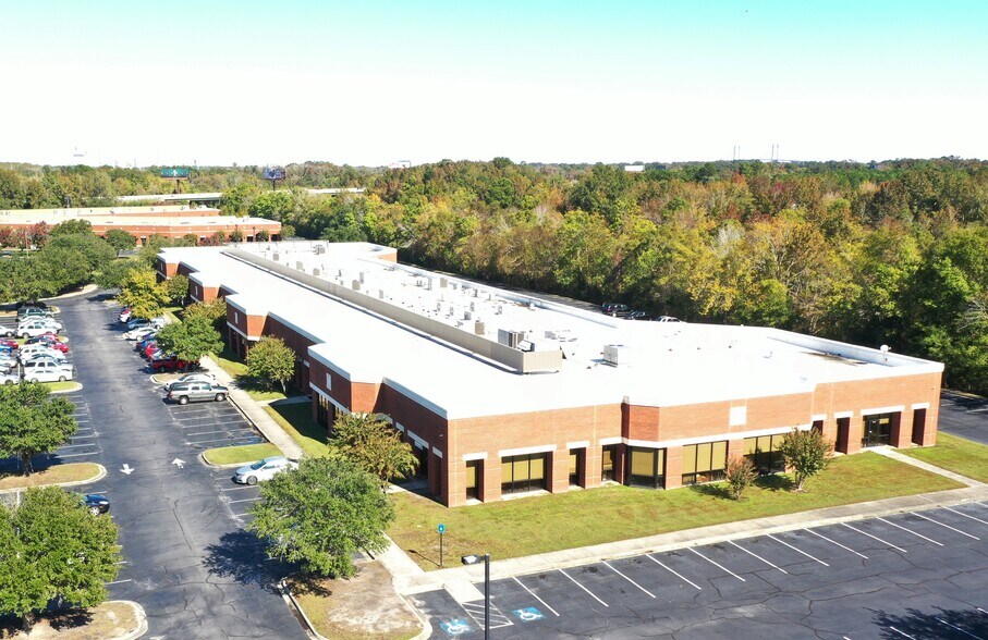 More Photos Of 8001 Chatham Center Dr, Savannah Office For Lease