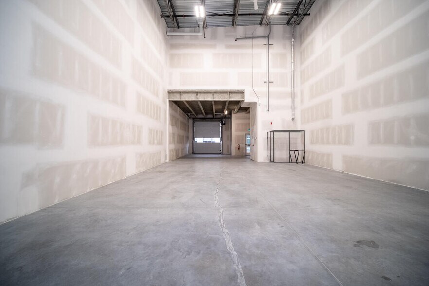 More Photos Of 951 E Kent Av N, Vancouver Warehouse For Sale