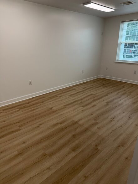More Photos Of 1147 Independence Blvd, Virginia Beach Medical For Lease