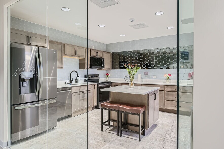More Photos Of 6130 Greenwood Plaza Blvd, Greenwood Village Office For Sale
