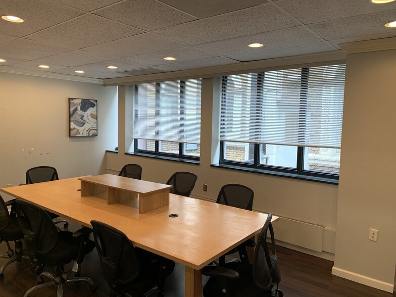 More Photos Of 142 Temple St, New Haven Medical For Sale