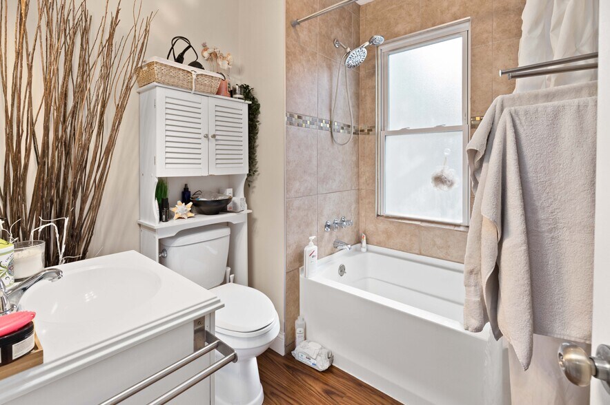 More Photos Of 1785 Channing St, Ferndale Apartments For Sale