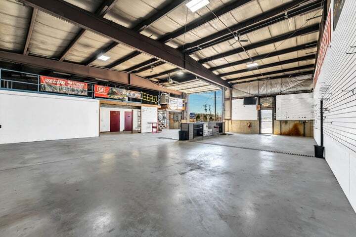 More Photos Of 6221 122nd Ave, Kenosha Warehouse For Lease