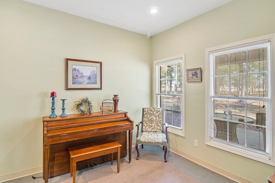 More Photos Of 100 W Lake Professional Park, Geneva Assisted Living For Sale