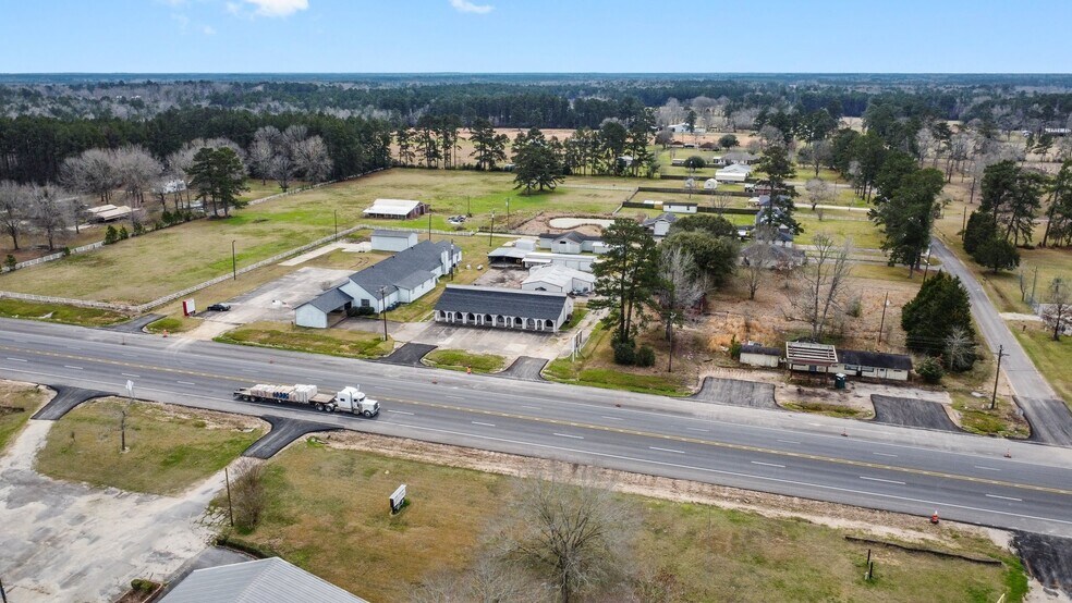 More Photos Of 6738 US Highway 190 E, Livingston Convenience Store For Sale