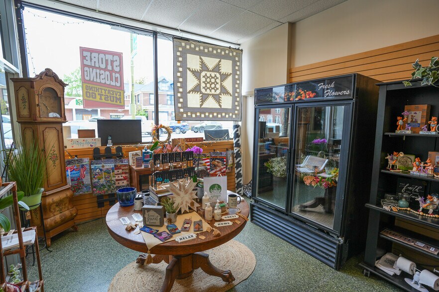 More Photos Of 418 Delaware Ave, Palmerton Storefront For Sale