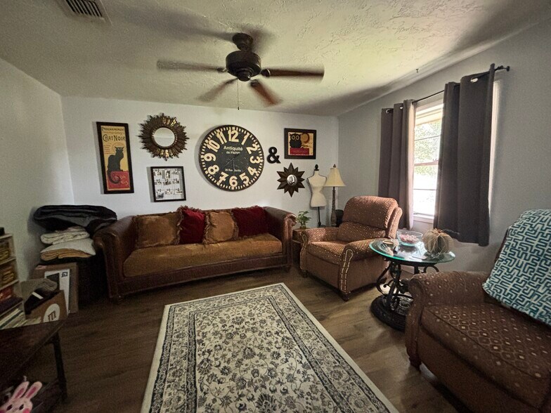 More Photos Of 14515 Sommermeyer St, Houston Office For Sale