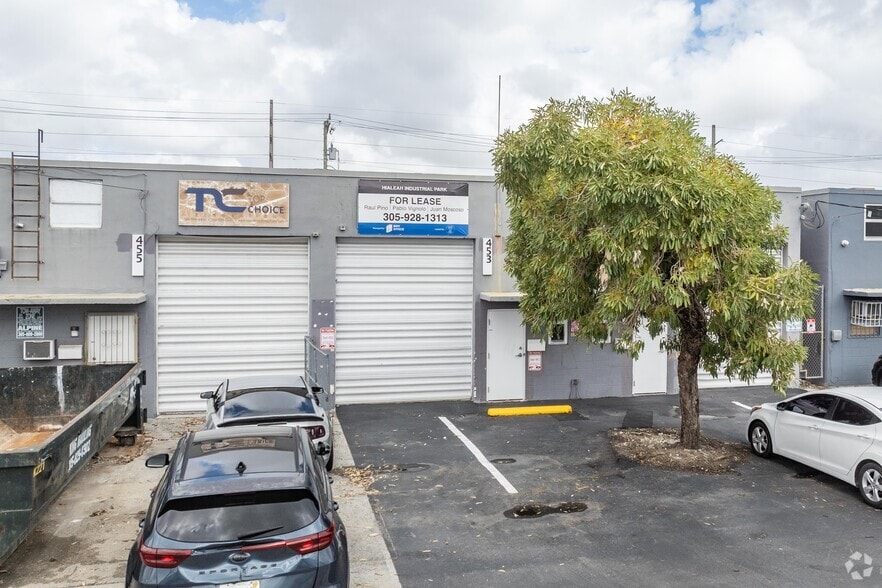 More Photos Of 653 W 27th St, Hialeah Unknown For Lease
