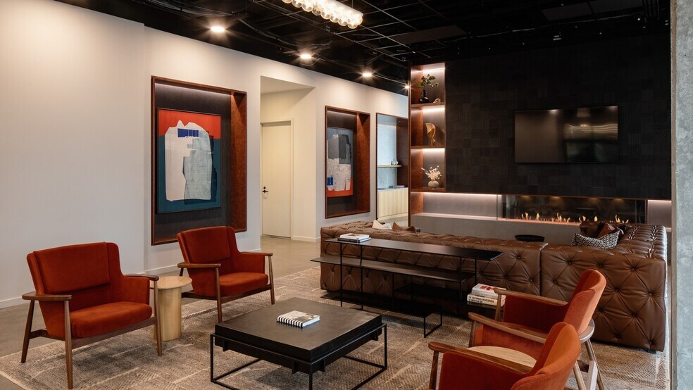 More Photos Of 161 N May St, Chicago Apartments For Lease