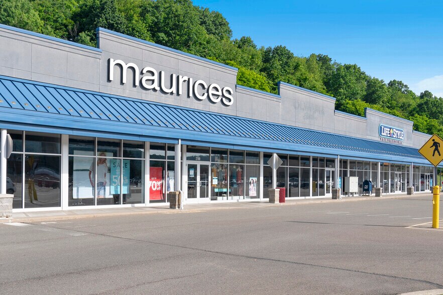 More Photos Of 2759-2775 Market St, Warren Freestanding For Lease