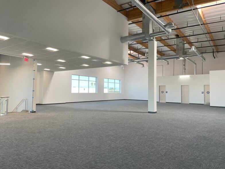More Photos Of 20100 S Alameda St, East Rancho Dominguez Warehouse For Lease