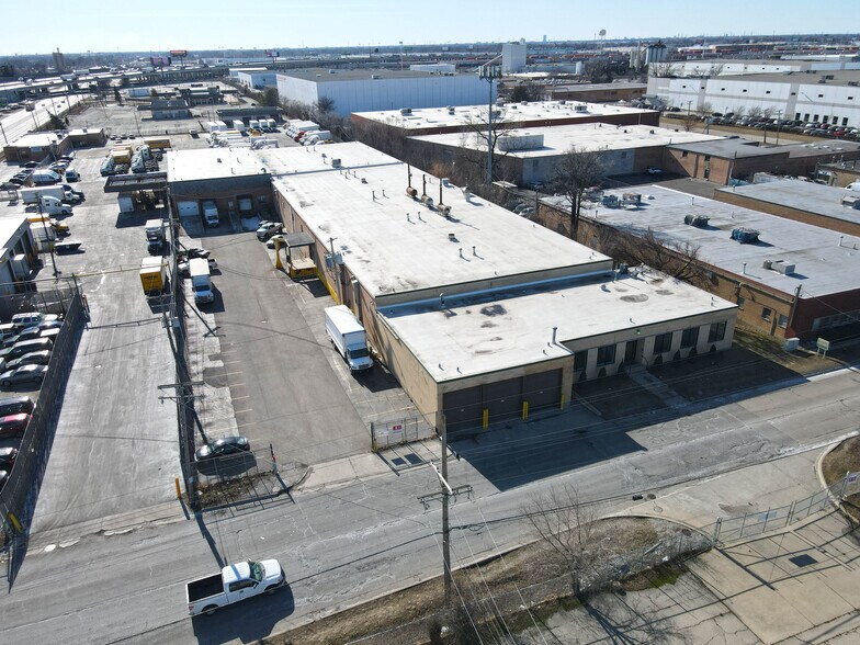 More Photos Of 10433-10435 Seymour Ave, Franklin Park Warehouse For Lease